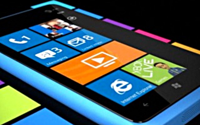 Nokia Lumia 900, Windows Phone, Microsoft OS